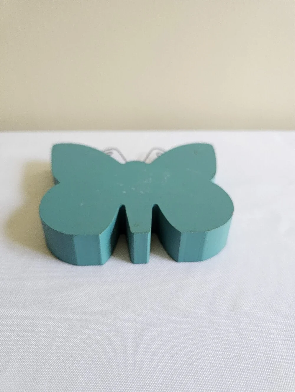 N/A bright teal